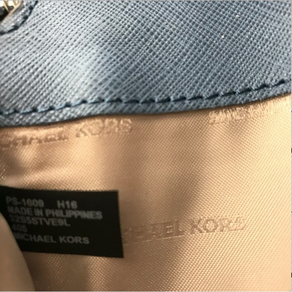 MICHAEL KORS Jet Set Travel Leather Wallet Wristlet Zip Around Card Holder Blue - Picture 11 of 11